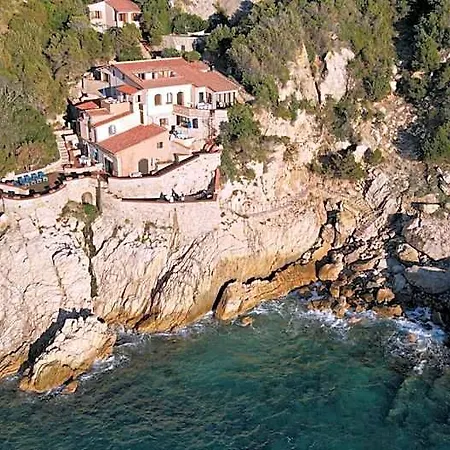 Cota Quinta Hotel 3*