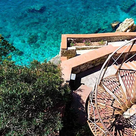 Hotel Cota Quinta Cavo